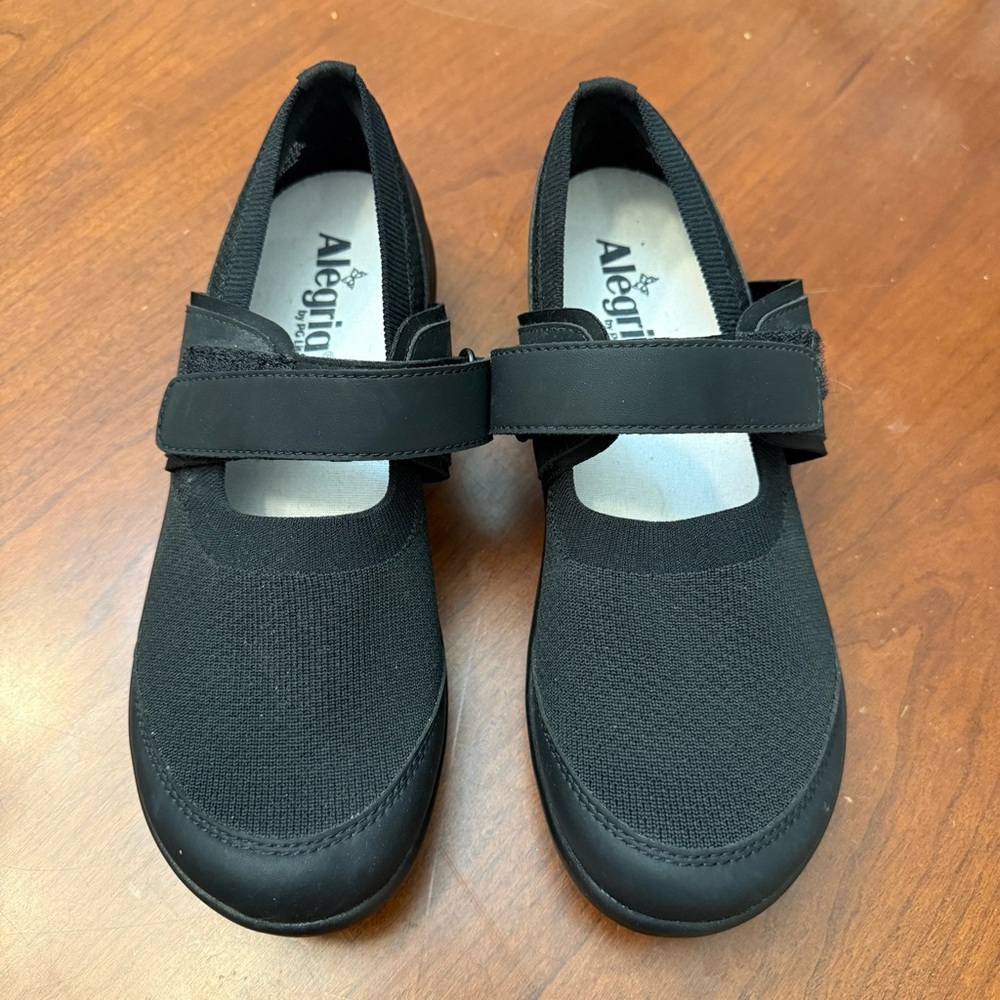 Alegria Women's Black Strap Mary Jane shoes size 38